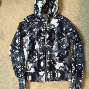 Lululemon sucba hoddie